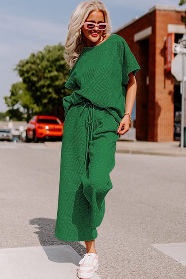 Dark Green Textured Loose Fit T Shirt and Drawstring Pants Set For Sale - Image 3